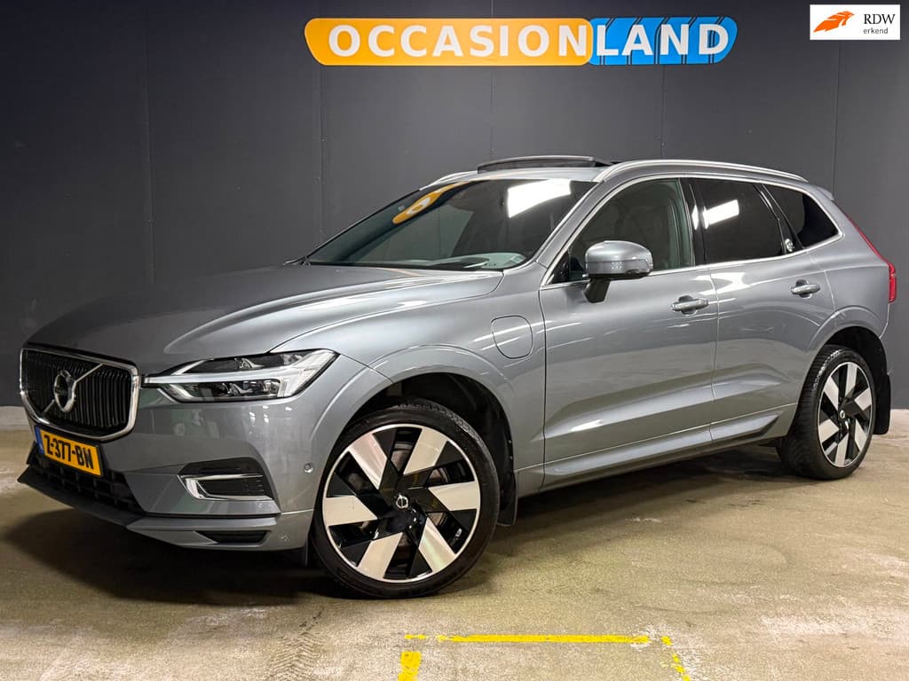 Volvo XC60 2.0 T8 Twin Engine AWD Momentum|PANO|HARMAN|HUD|KEYLESS|TREKHAAK|LEDER|ACC|STOELV|DODEHOEK|CARPLAY|20INCH| — foto 1 van 25