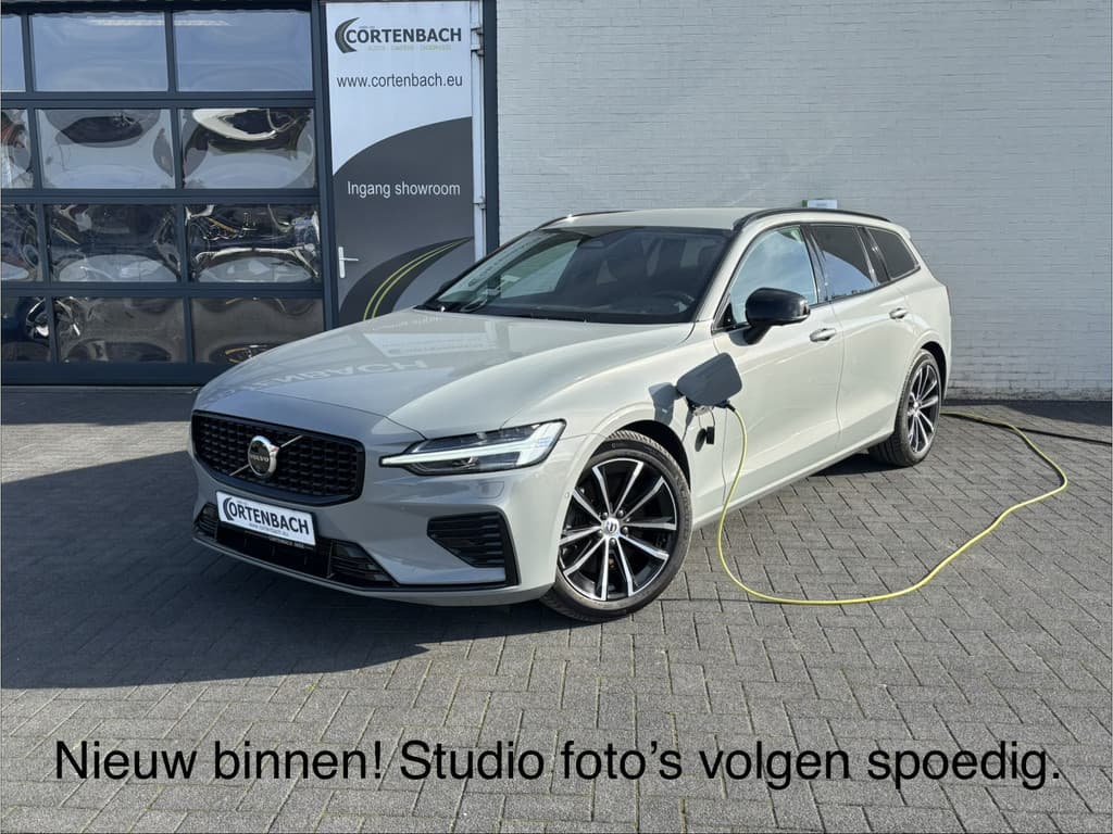 Volvo V60 2.0 T8 Plug-in hybrid AWD Plus Dark — foto 1 van 8
