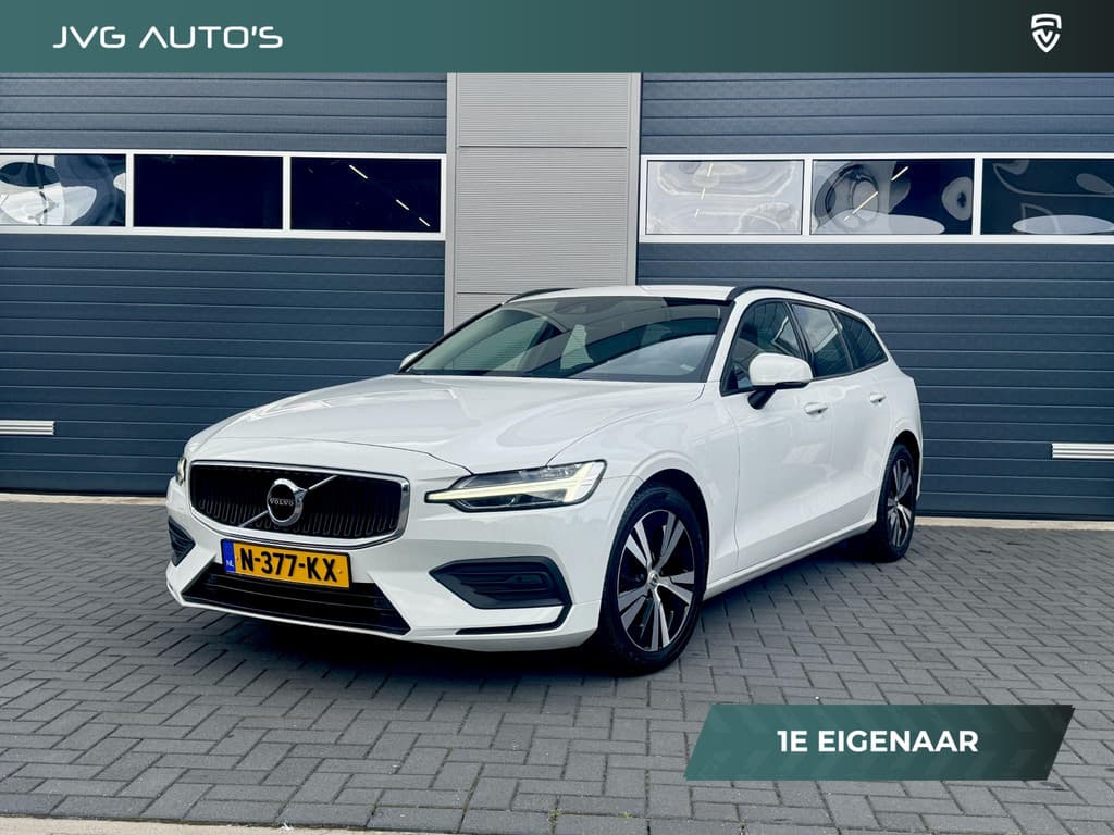 Volvo V60 2.0 B3 Momentum Advantage — foto 1 van 12