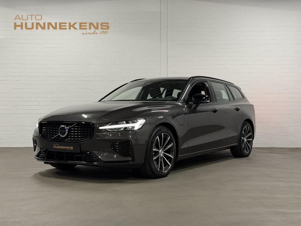 Volvo V60 2.0 T6 Plug-in hybrid AWD Plus Dark — foto 1 van 25