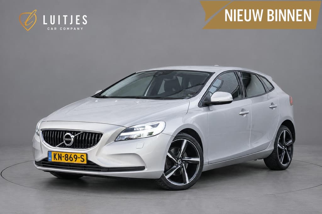 Volvo V40 2.0 T2 Nordic+ — foto 1 van 25