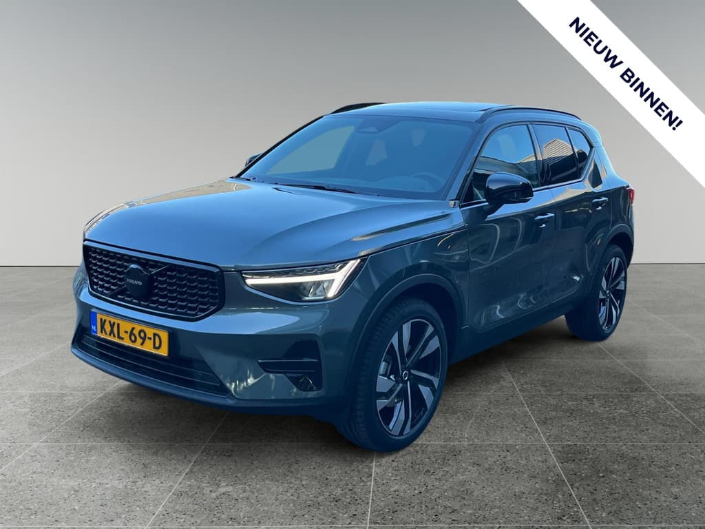 Volvo XC40 2.0 B4 Plus Dark — foto 1 van 15
