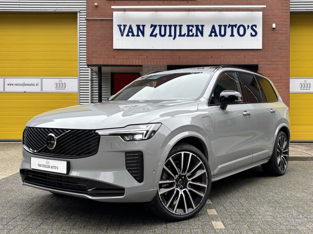 Volvo XC90 T8 AWD Ultra Dark Luchtvering 22" B&W Massage Trekhaak — foto 1 van 25