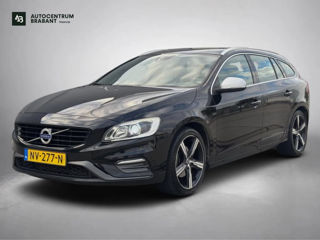 Volvo V60 1.5 T3 Nordic+ R-Design (NL-auto, Goed OndH, Navi, StoelV, Trekhaak, Cruise Con, Climate Con, Etc) — foto 1 van 25