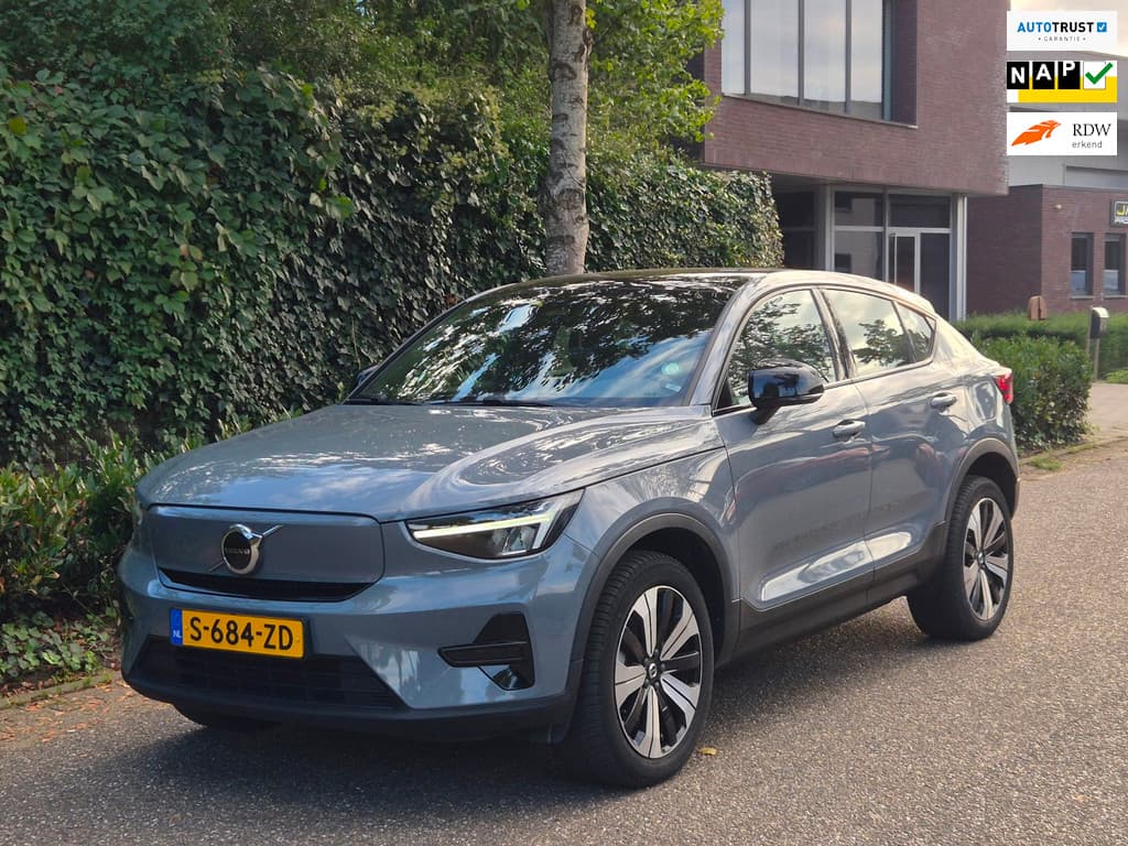 Volvo C40 Recharge Core 69 kWh Zeer gave uitvoering NAP Soh 91% Panoramadak Zwart dak 1e eigenaar NAP — foto 1 van 9