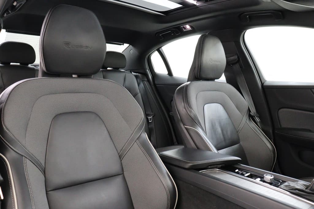 Volvo S60 T4 AUT. R-DESIGN — foto 13 van 25