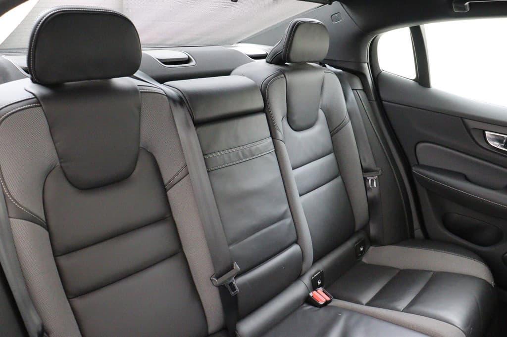 Volvo S60 T4 AUT. R-DESIGN — foto 15 van 25