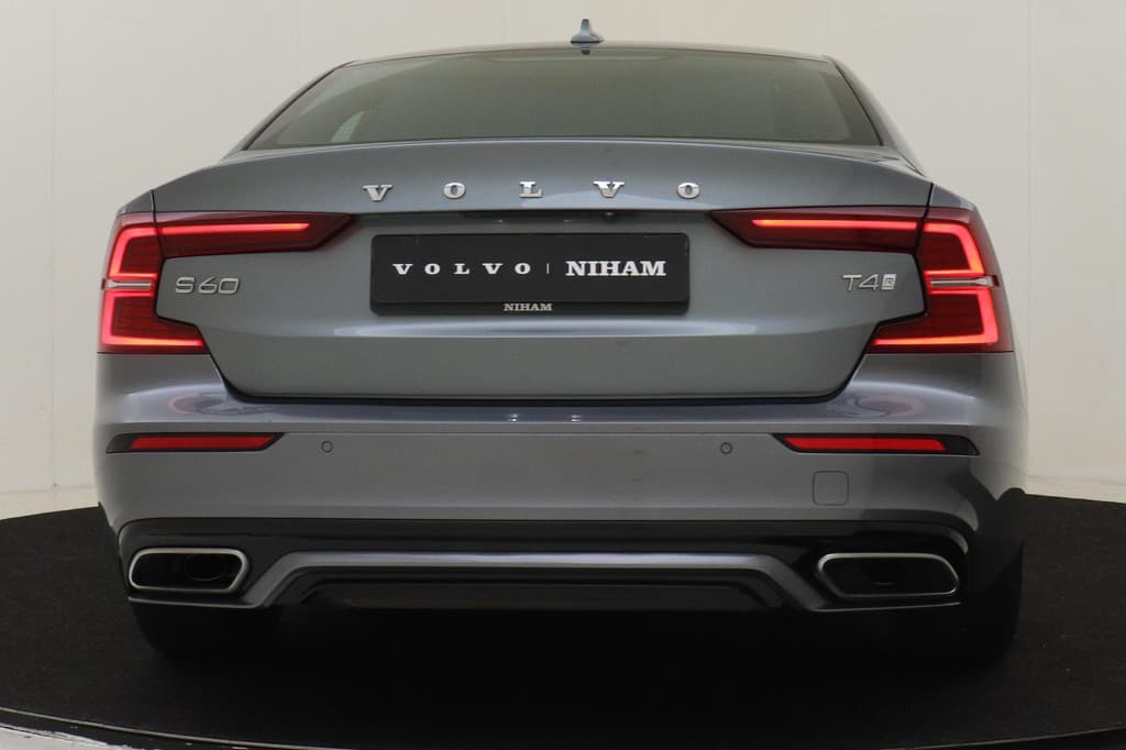 Volvo S60 T4 AUT. R-DESIGN — foto 16 van 25