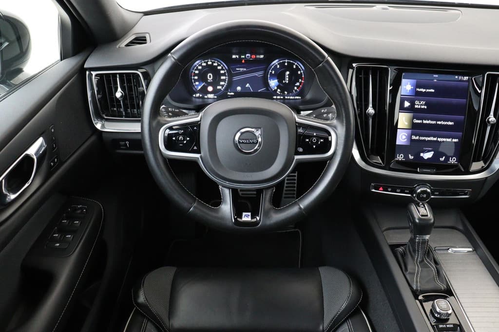 Volvo S60 T4 AUT. R-DESIGN — foto 2 van 25