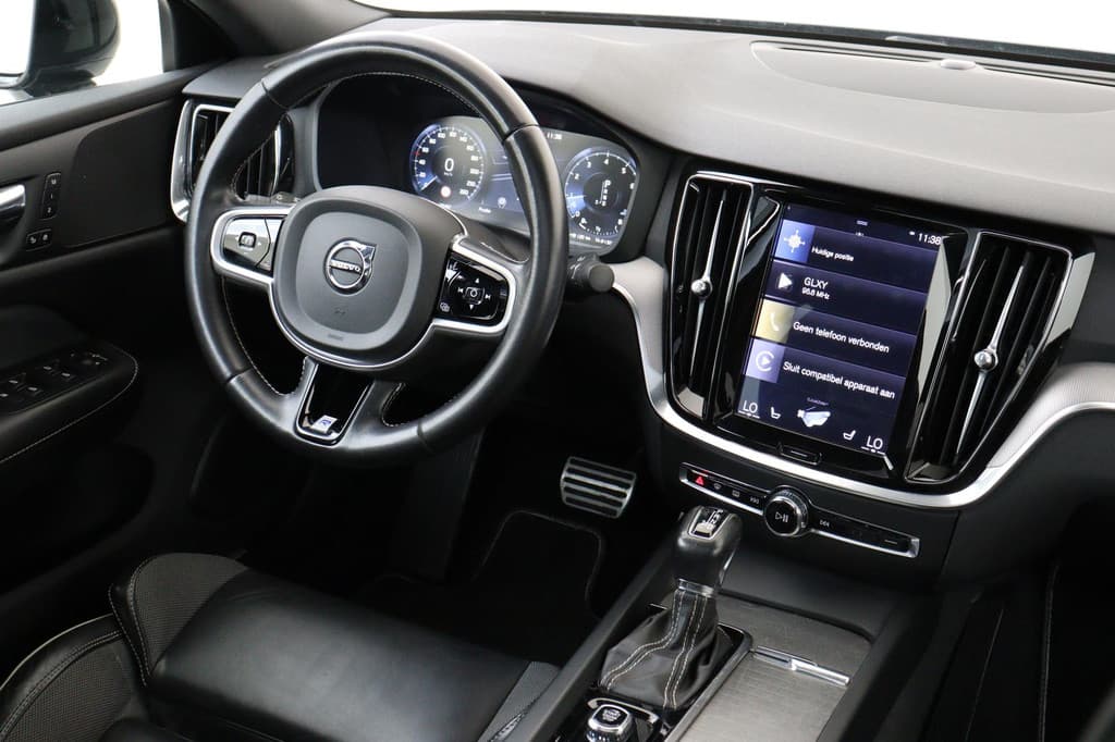 Volvo S60 T4 AUT. R-DESIGN — foto 6 van 25