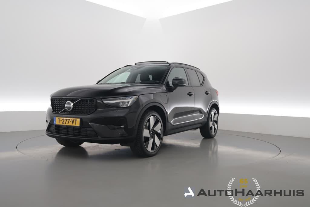 Volvo XC40 1.5 T4 Plug-in hybrid Plus Dark — foto 1 van 25