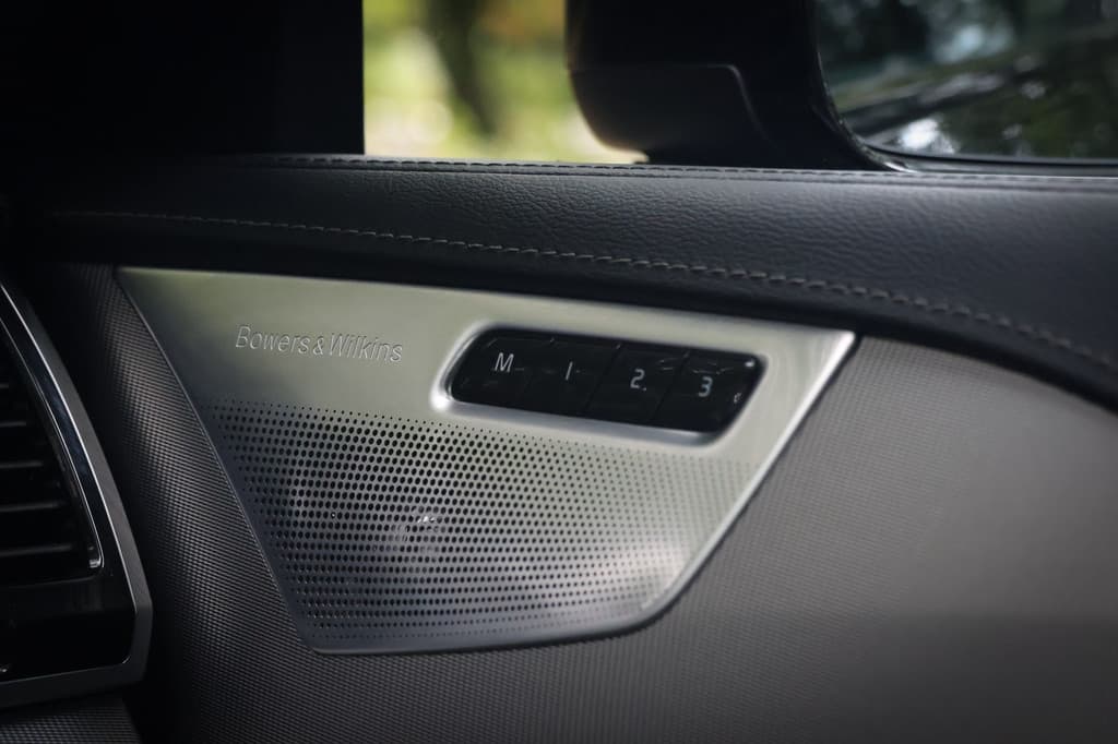 Volvo XC90 2.0 T8 Twin Engine AWD R-Design Intro Edition — foto 12 van 25