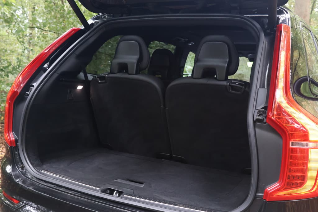 Volvo XC90 2.0 T8 Twin Engine AWD R-Design Intro Edition — foto 8 van 25
