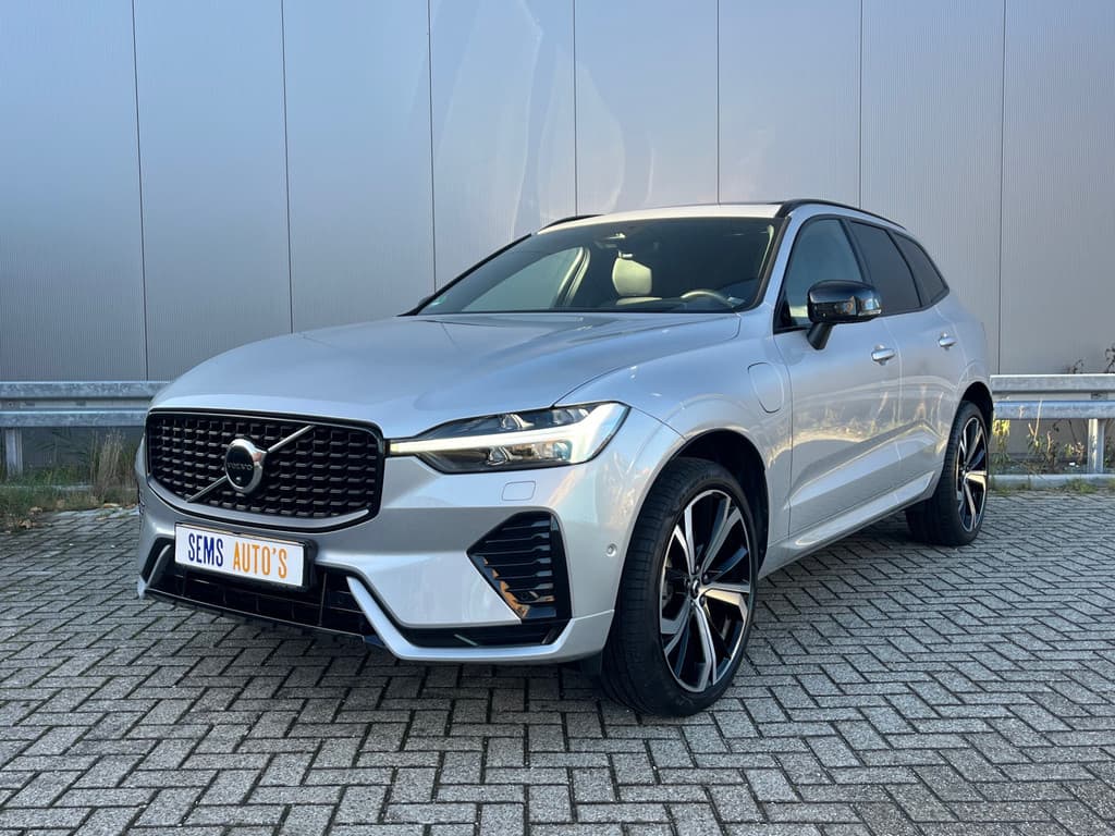 Volvo XC60 2.0 T8 Plug-in hybrid AWD — foto 1 van 25