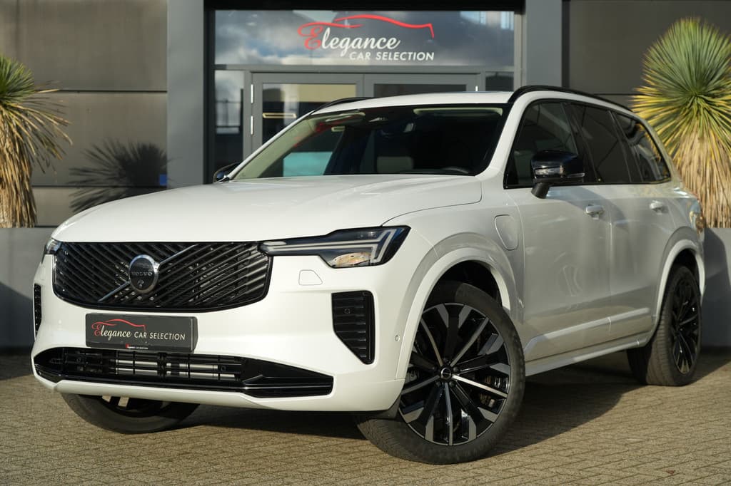 Volvo XC90 2.0 T8 PHEV AWD Ultra Dark | 455 PK | Luchtvering | Panoramadak | 360° camera | Trekhaak | — foto 1 van 25