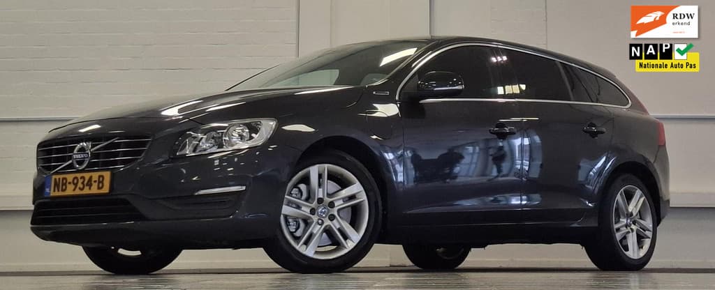 Volvo V60 2.4 D5 Twin Engine Lease Edition 2e Eigenaar Navi — foto 1 van 25