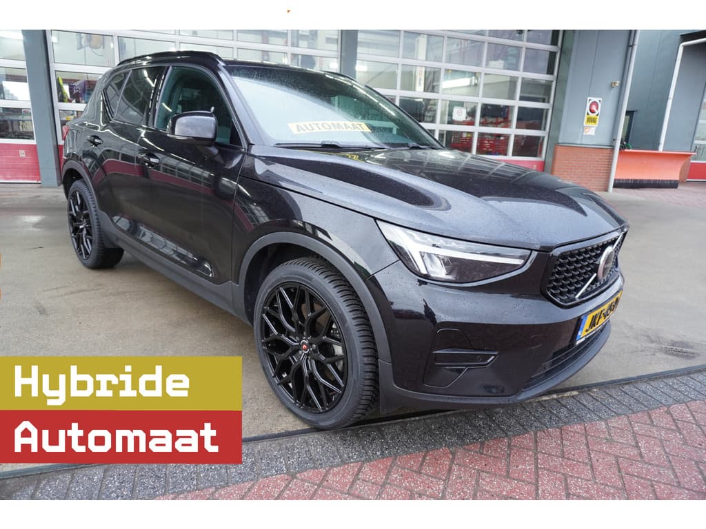 Volvo XC40 1.5 T4 Recharge Dark Plus Hybride 20"Licht metalen velgen — foto 1 van 25