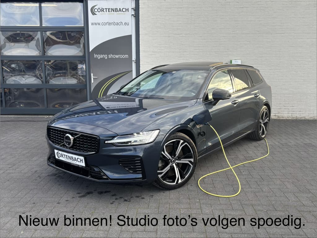Volvo V60 2.0 T8 Plug-in hybrid AWD Ultra Dark — foto 1 van 8