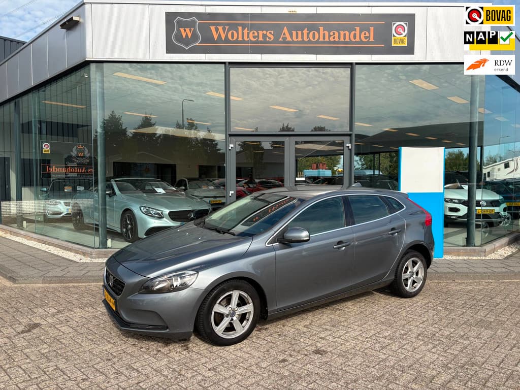 Volvo V40 2.0 D2 R-Design Business — foto 1 van 25