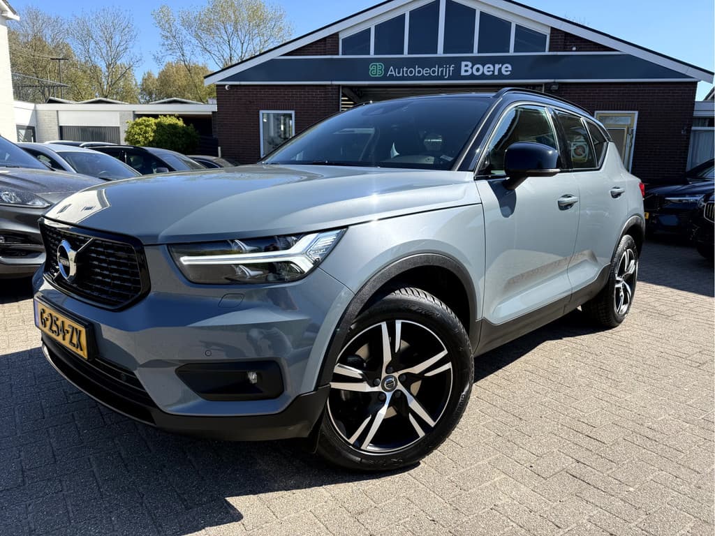 Volvo XC40 2.0 T4 190pk R-Design — foto 1 van 23