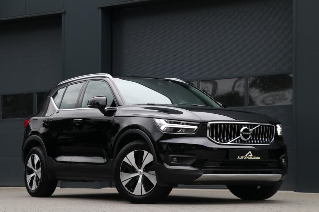 Volvo XC40 1.5 T4 Recharge AppleCarplay Camera Pdc Lmv LaneAssist 1800kg trekgewicht 95000KM Bj2021