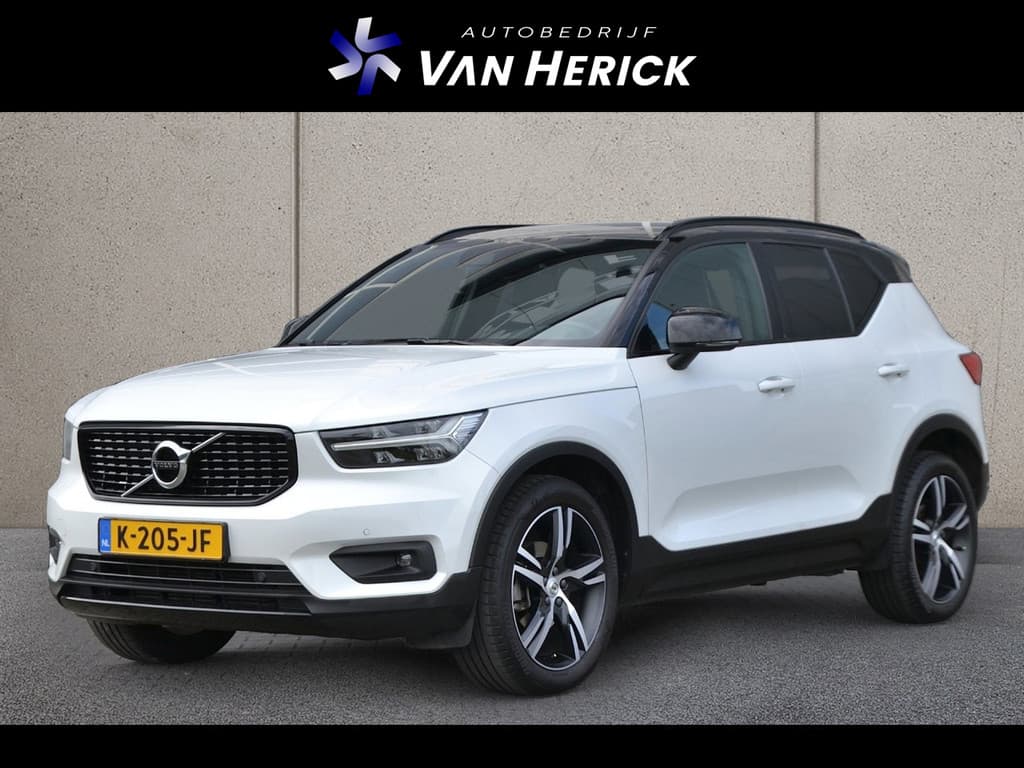 Volvo XC40 1.5 T2 R-Design | Navigatie | Achteruitrijcamera | ACC | BLIS — foto 1 van 23