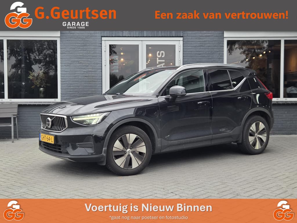 Volvo XC40 1.5 T4 PHEV, Essential Bright — foto 1 van 11
