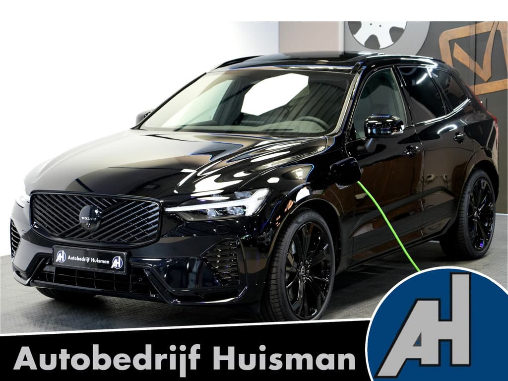 Volvo XC60 2.0 T6 AWD Aut8 MJ2027 Plug-in Ultra Black Ed. ,NIEUW €82.042!LUCHTVERING + HARMAN/KARDON + PANORAMADAK + EL.TREKHAAK + HEAD-UP + PILOT ASSIST + STOELVERWARMING V&A + STUURVERWARMING + 360 CAMERA + 21" LM-VELGEN!!