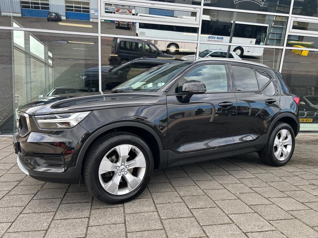 Volvo XC40 1.5 T3 Momentum Pro — foto 1 van 19