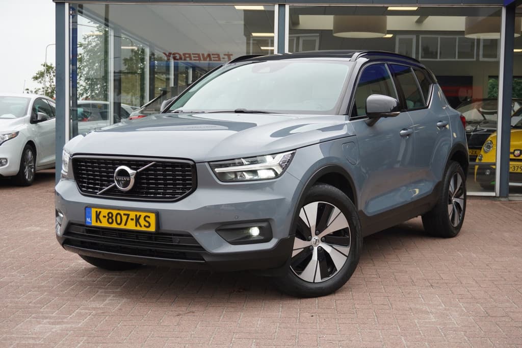 Volvo XC40 1.5 T4 Recharge R-Design Expression Automaat | Airco | Navigatie | CarPlay | Virth dash | Vol opties | Inruil mogelijk — foto 1 van 25