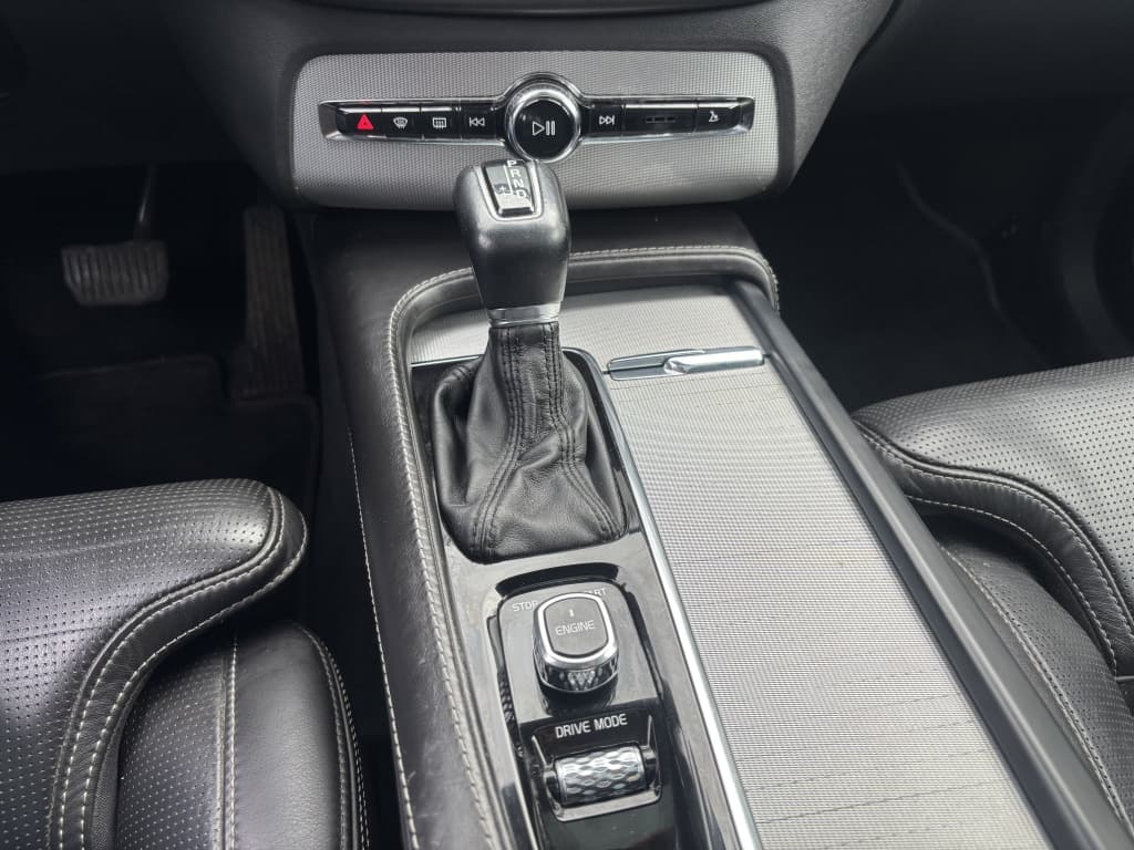 Volvo XC90 2.0 D5 AWD Inscription 7-Persoons Pano VOL — foto 22 van 24
