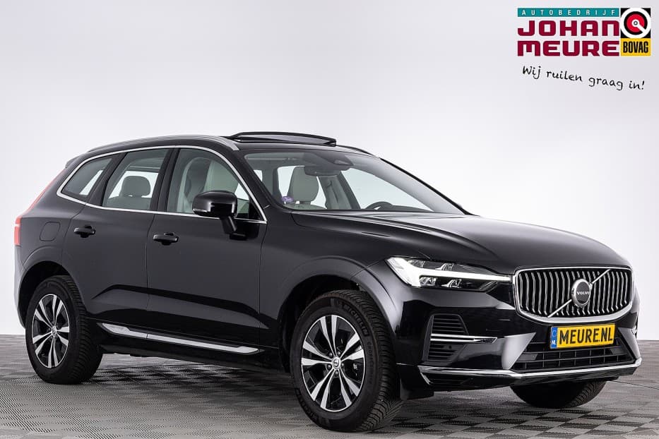 Volvo XC60 2.0 T6 Plug-in hybrid AWD Core | LEDER | PANORAMADAK | MAPS | Full LED — foto 1 van 25