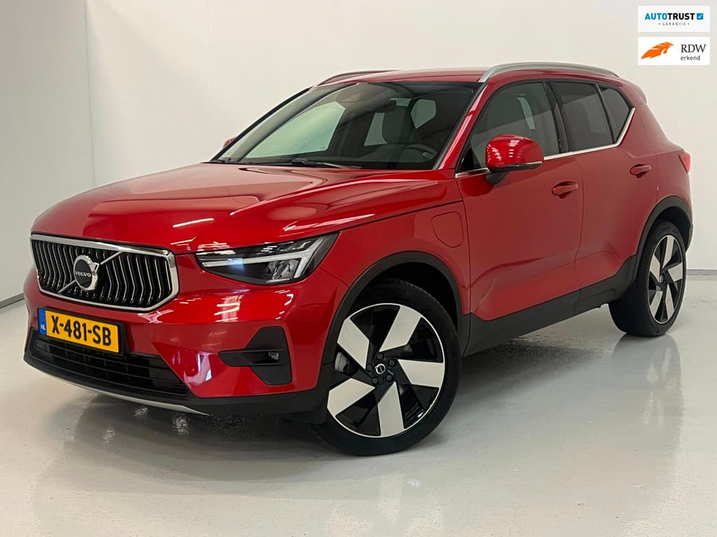Volvo XC40 1.5 T5 Recharge / Facelift / Harman / Memory / Leder — foto 1 van 24