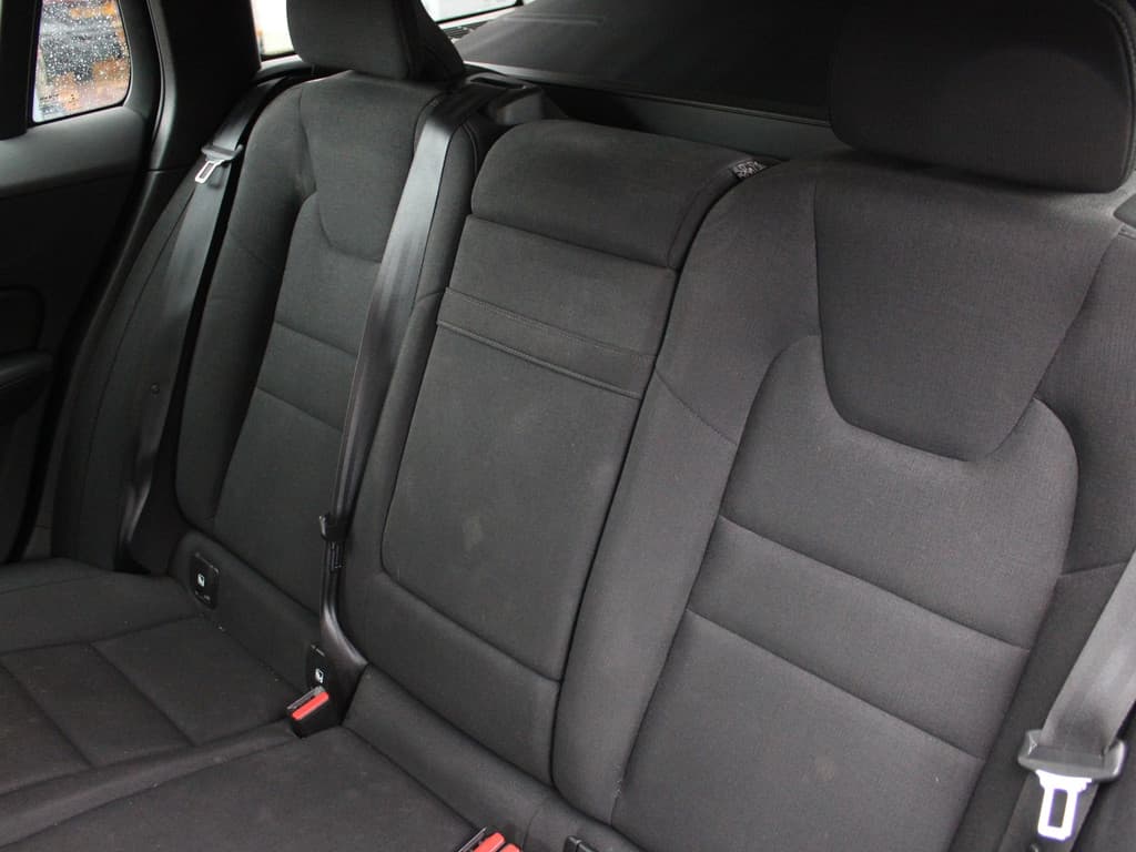 Volvo V60 T6 PHEV *Inscription* | Carplay | Camera | Cruise & Climate Control | Navigatie | PDC |Bluetooth | Orig.NL | — foto 14 van 19