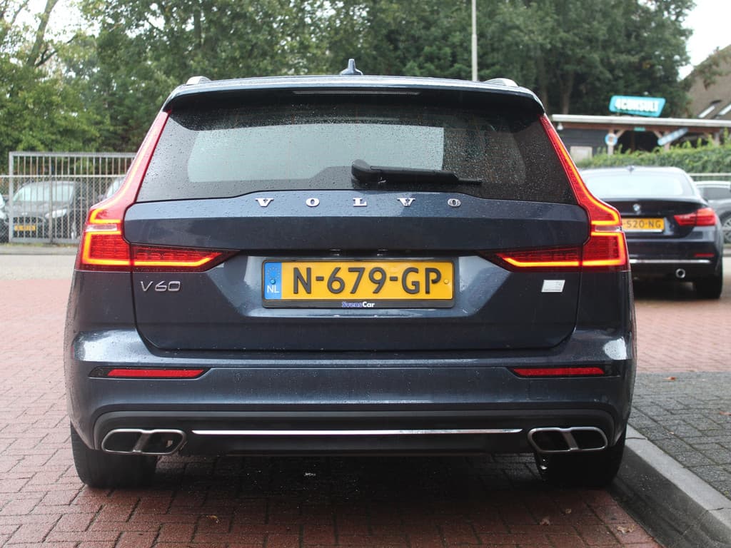 Volvo V60 T6 PHEV *Inscription* | Carplay | Camera | Cruise & Climate Control | Navigatie | PDC |Bluetooth | Orig.NL | — foto 4 van 19