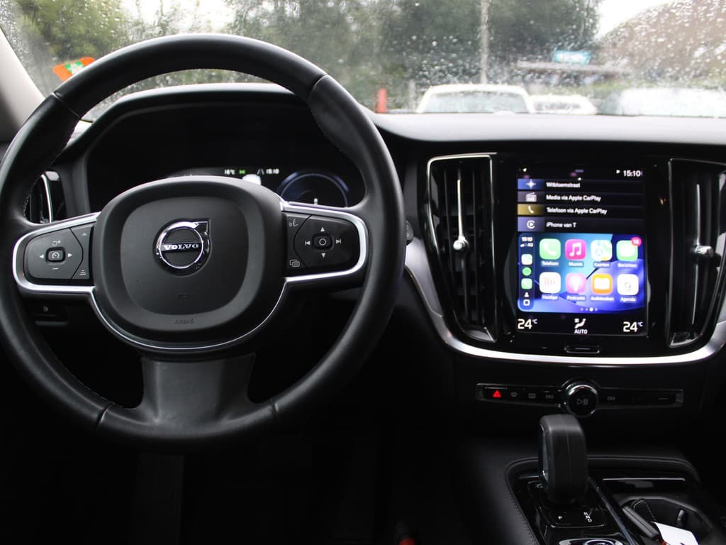 Volvo V60 T6 PHEV *Inscription* | Carplay | Camera | Cruise & Climate Control | Navigatie | PDC |Bluetooth | Orig.NL | — foto 7 van 19