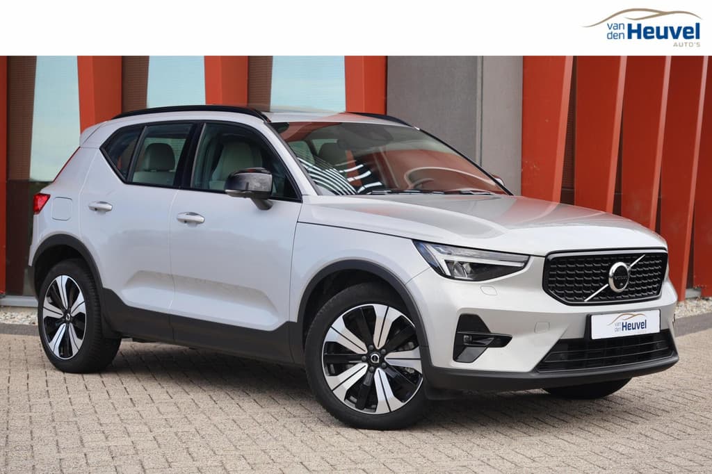 Volvo XC40 T5 Recharge Ultimate Dark | Stoelverwarming | 360° Camera | Pilot Assist | BLIS | H/K | Leder | Keyless — foto 1 van 25