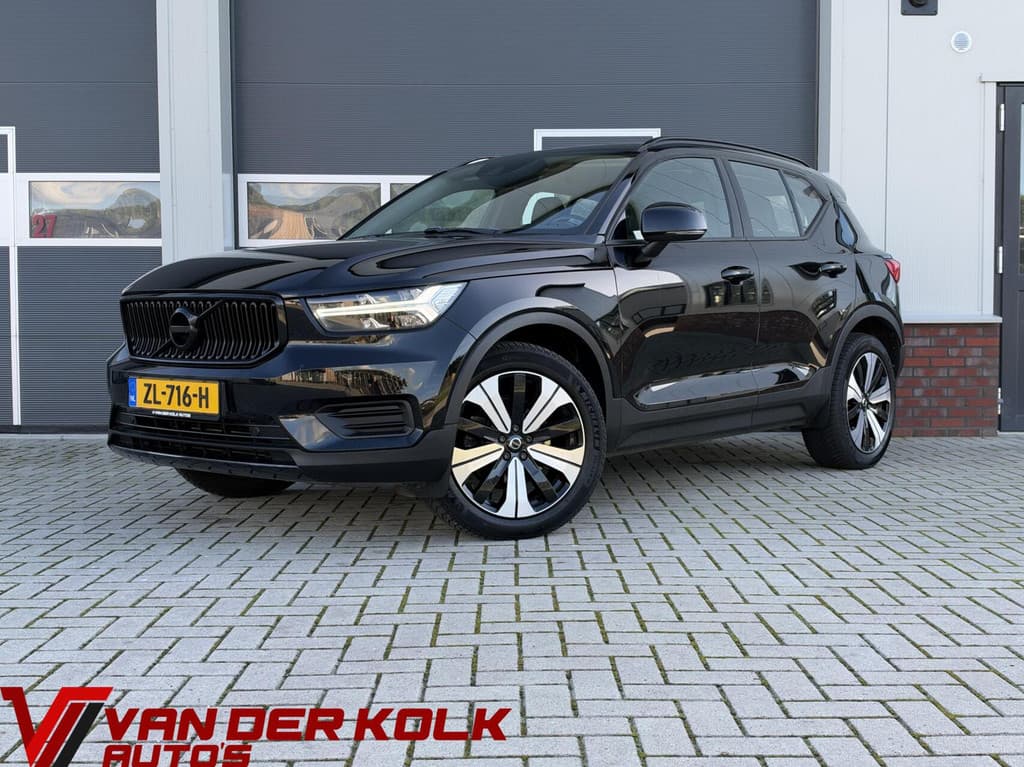 Volvo XC40 2.0 D3 AWD Momentum Automaat | Leder | Navigatie | Camera | Cruise | Climate | LED | Stoelverwarming | Sensoren — foto 1 van 25