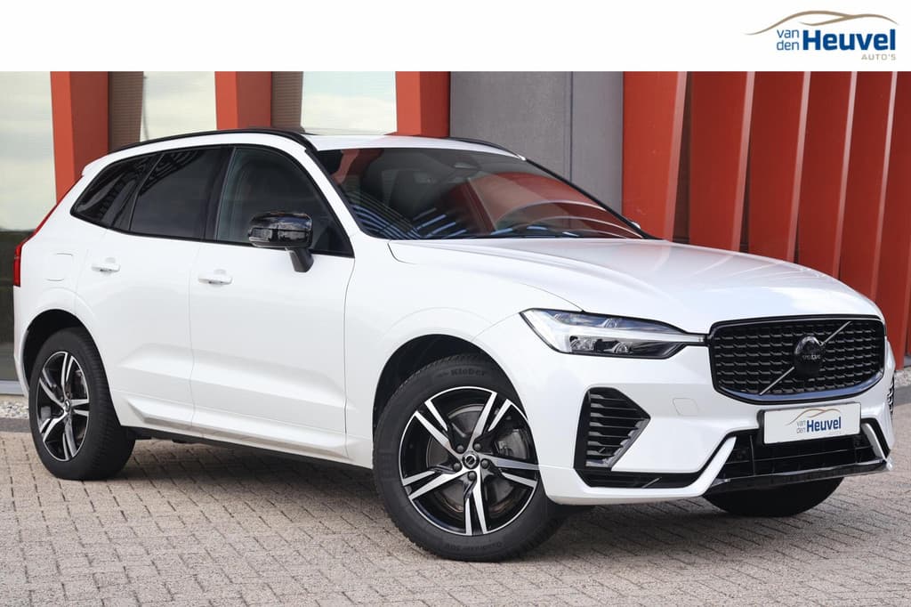 Volvo XC60 T6 Recharge AWD R-Design | Trekhaak | Parkeercamera |Panoramadak | Longe Range | Keyless — foto 1 van 25