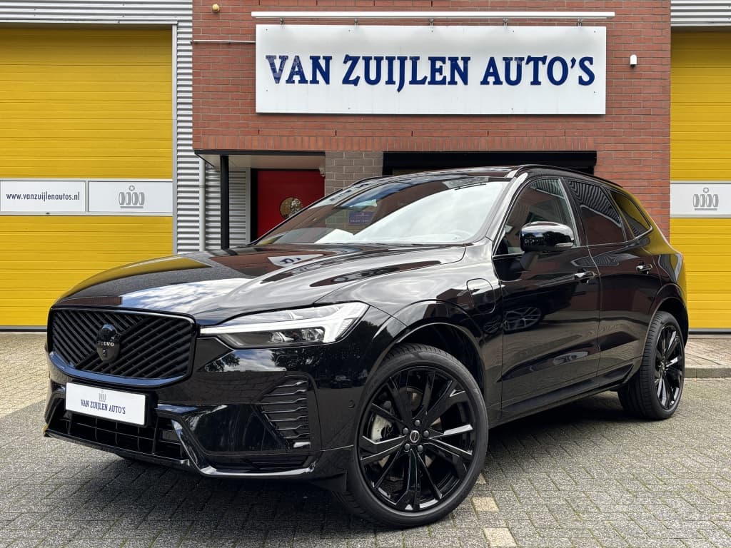 Volvo XC60 T6 AWD 350pk Black Edition MY26 Panorama 21" Trekhaak Head-up — foto 1 van 25