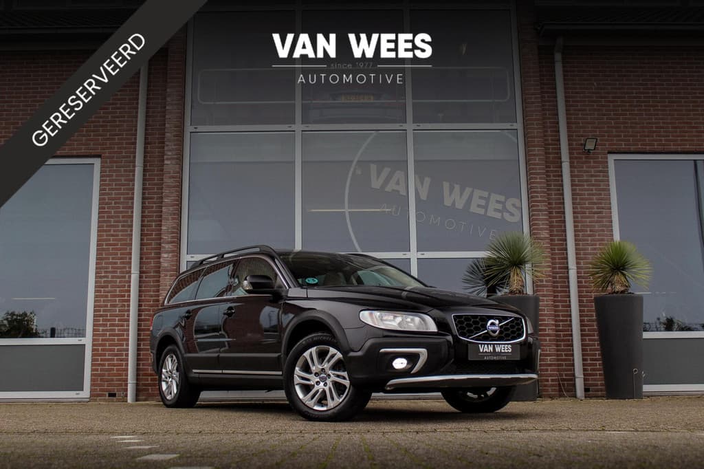 Volvo XC70 2.0 D4 2WD Momentum | Automaat | 181 pk | Trekhaak | Dakraam | Leer | Navi | PDC | Cruise-control | Climate-Control