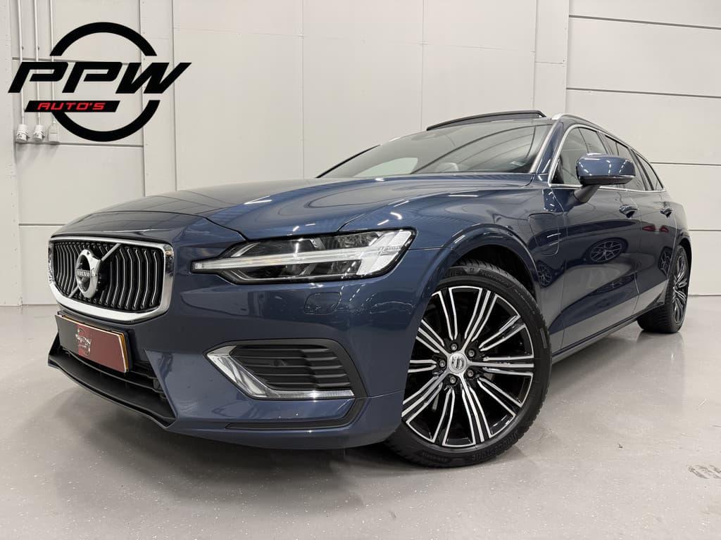 Volvo V60 T6 Recharge AWD — foto 1 van 25