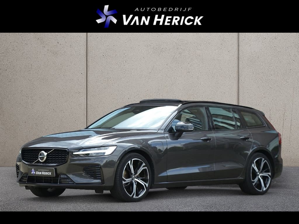 Volvo V60 2.0 T6 Plug-in hybrid AWD Ultimate Dark | Panoramadak | Head-Up | 360 Camera — foto 1 van 25