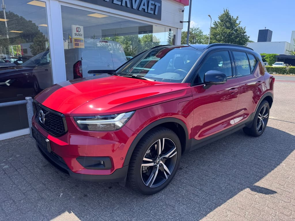 Volvo XC40 1.5 T5 Recharge R-Design — foto 1 van 25