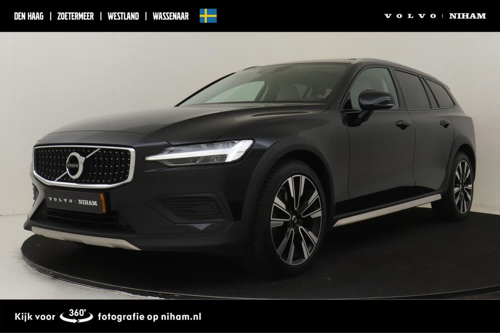 Volvo V60 CROSS COUNTRY B5 (M-HYBRID) AWD PRO — foto 1 van 25