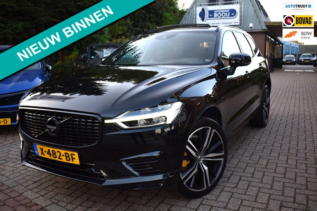 Volvo XC60 2.0 T8 Twin Engine AWD R-DESIGN /AUTOM/PANO DAK/LUCHTVERING/LEDER/MEMORY/ADAP CRUISE/B&W/CARPLAY/STUUR STOEL VERW — foto 1 van 25