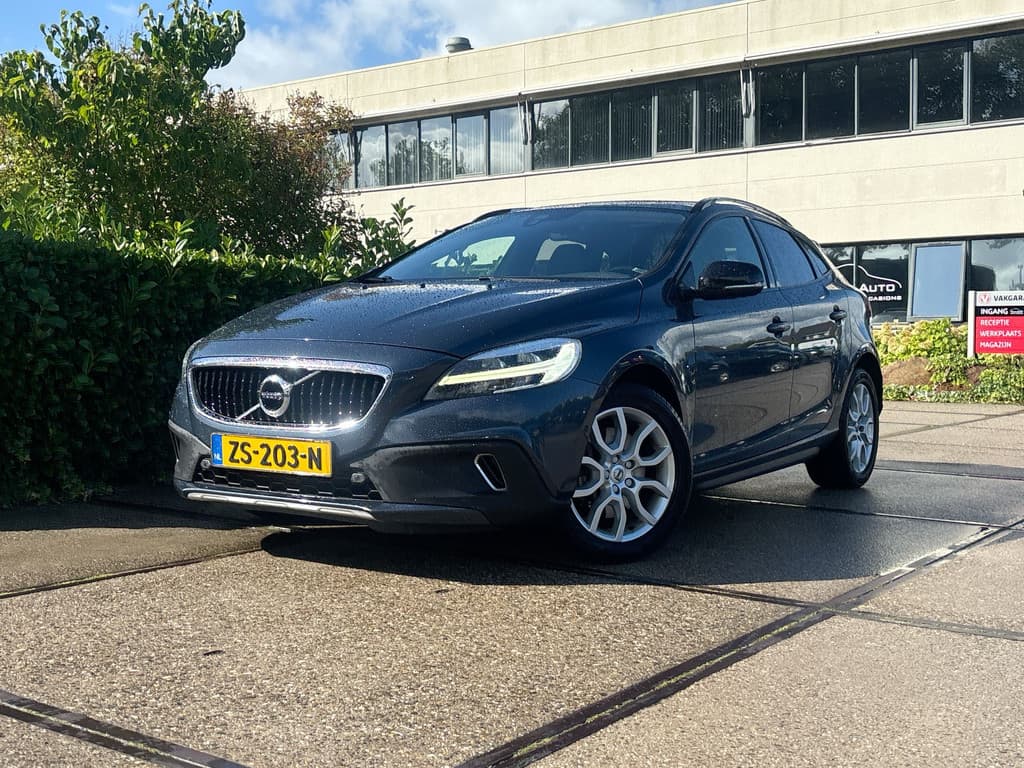 Volvo V40 Cross Country 1.5 T3 Polar+ Luxury