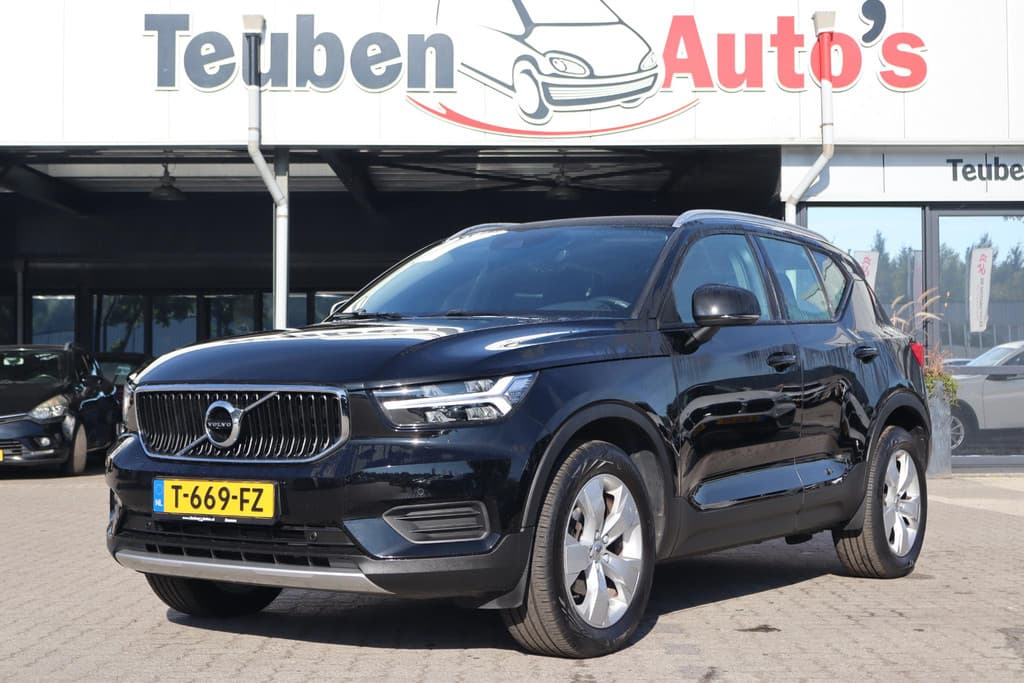 Volvo XC40 1.5 T3 Momentum — foto 1 van 24