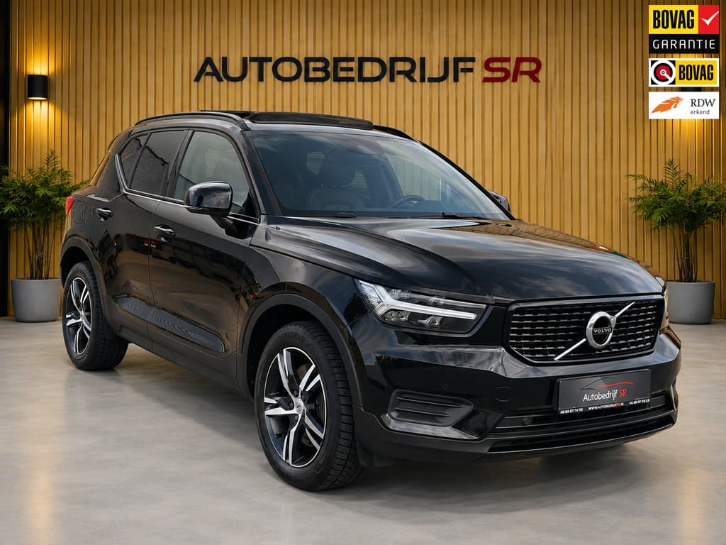 Volvo XC40 Volvo XC40 T5 Twin Engine R-Design | Pano | Harman Kardon | ACC | Camera | Keyless — foto 1 van 24