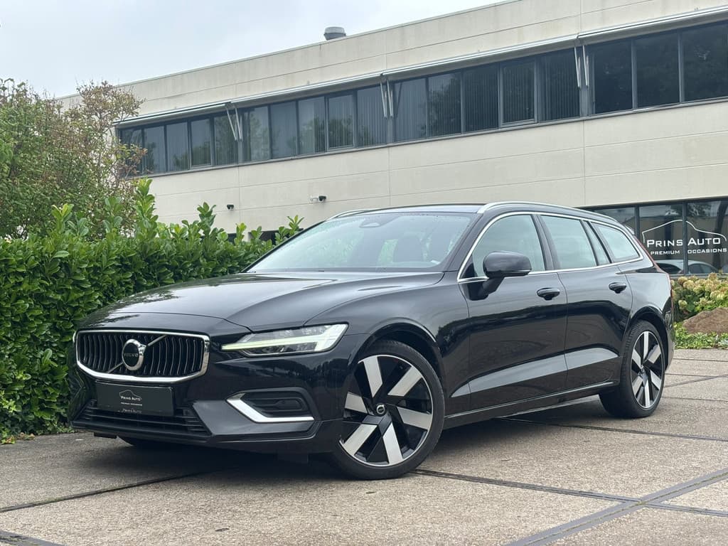 Volvo V60 2.0 B3 Plus Dark — foto 1 van 25